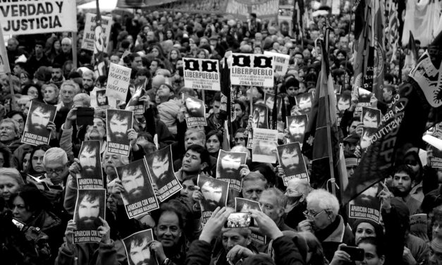 La A dentro del círculo: de wajmapu al comunismo anárquico y de la vivencia libertaria al wajmapu